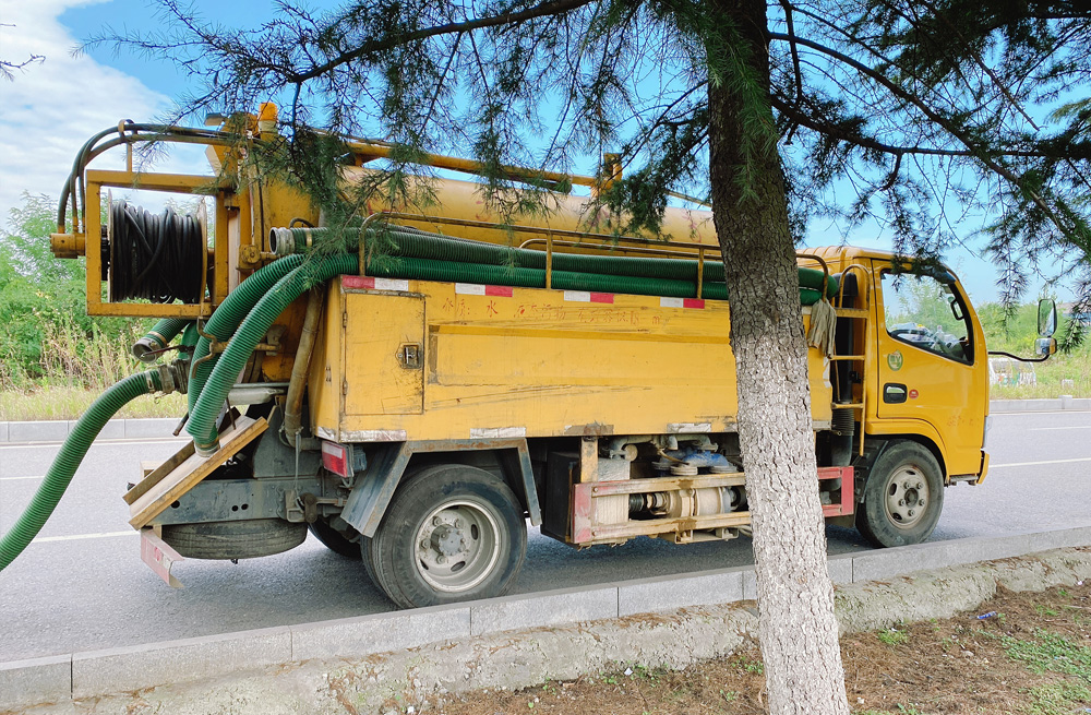 283南秀村清洗抽粪车